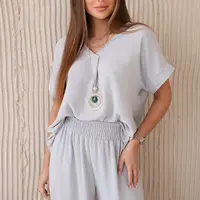 Kesi Włoski Súprava s náhrdelníkom blúzkové + nohavice sivý