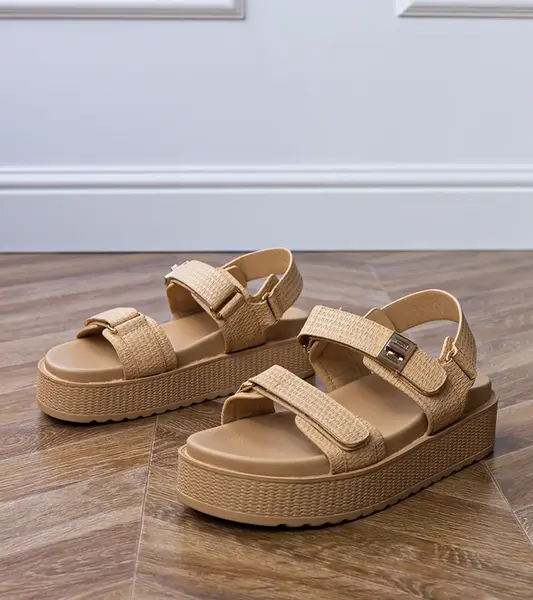 Gemre Béžové sandále na platforme so suchými zipsami Areka