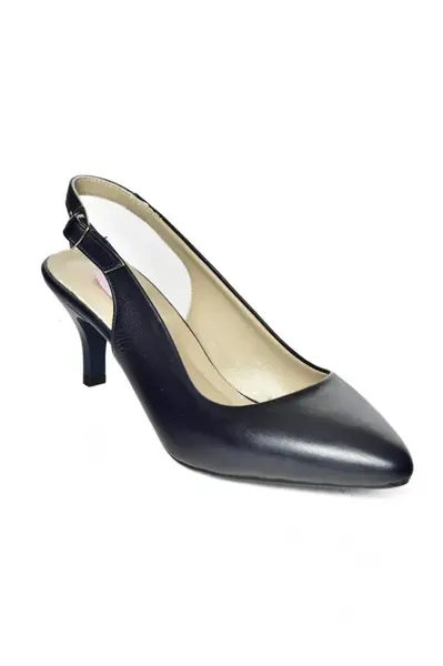 Sure, please provide the sentence you would like me to translate into Czech.