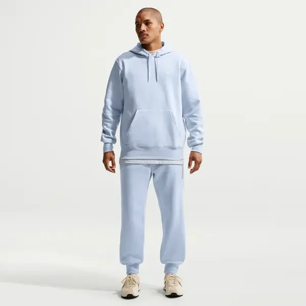 Nike Club M