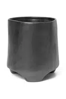 Květináč ferm LIVING Esca Pot M černá barva