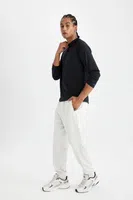 DEFACTO Fit Sports Jogger Sweatpants Standard Fit Elastic Waist Leg Pocket