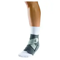 MUELLER Adjust-to-fit ankle support ortéza na kotník 1 kus