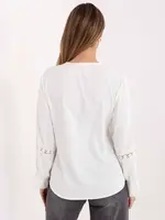 Halenka s krajkou v ecru barvě