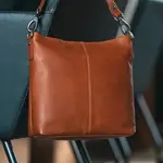 Dámska kožená crossbody kabelka The Chesterfield Brand Beria - koňak
