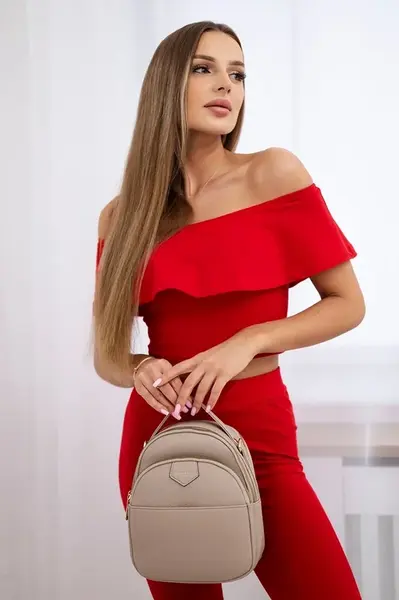 Sada s červeným volánkem