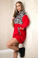 Velurové šaty s červeným leopardím vzorem