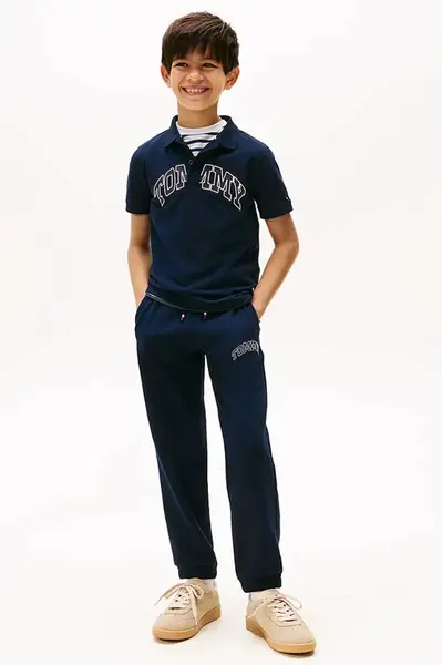 Tepláky Tommy Hilfiger tmavomodrá barva, s potiskem, KB0KB09905