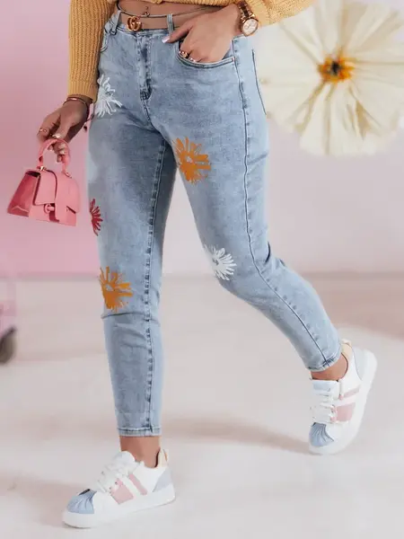 Spodnie damskie jeansowe slim fit w kwiatki FLORENSSO niebieskie Dstreet