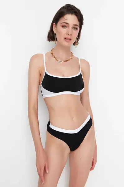 Dámske bikinové nohavičky Trendyol V Cut