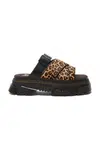 Pantofle Dr. Martens Mattison dámské, černá barva, na platformě, DM41110200