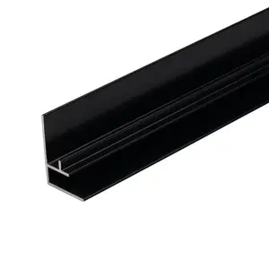 Rohová lišta vnitřní pro SPC 2.8m 9005 čierny