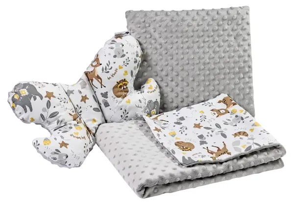 Medi Partners Set of a quilt with a pillow for a stroller