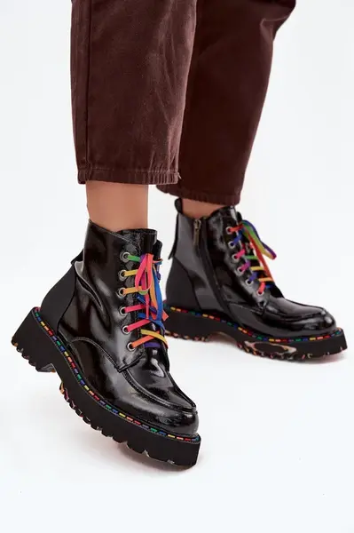 Kožené lakované dámské kotníkové boty Artiker