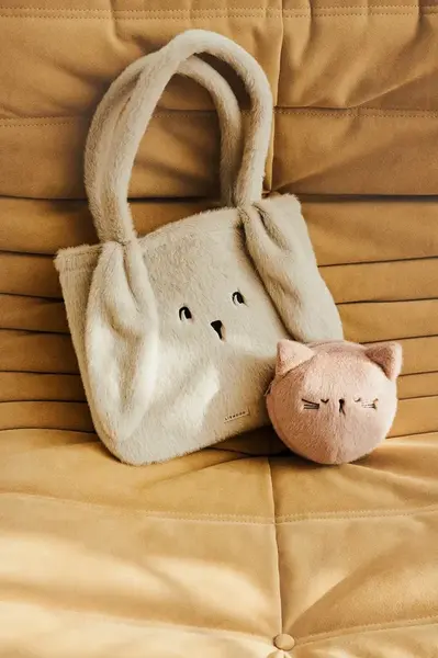 Dětská kabelka Liewood Lexi Plush Rabbit Totebag béžová barva, LW20810