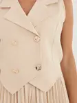 Béžový dámský komplet s dvouřadou vestou