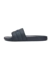TOMMY HILFIGER Šľapky  námornícka modrá