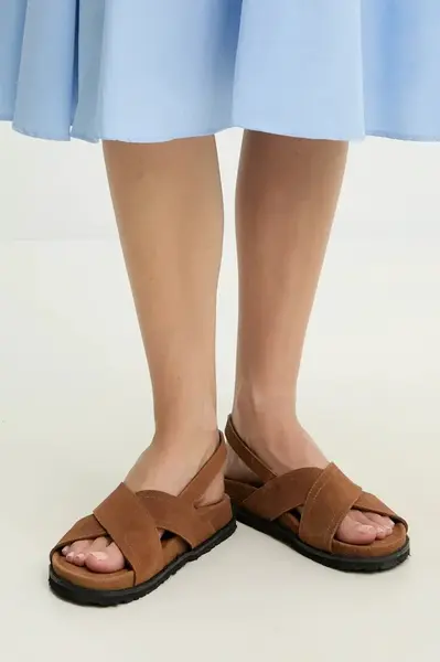 Semišové sandále Answear.LAB