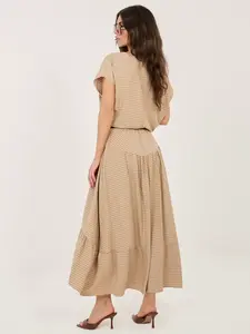 Áčková sukňa v camel odtieni