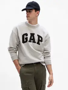 GAP Logo Sweatshirt - Men's