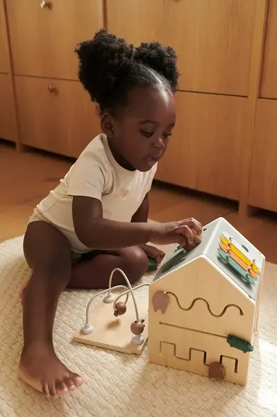 Liewood drevená detská hračka Lucas Activity Cube