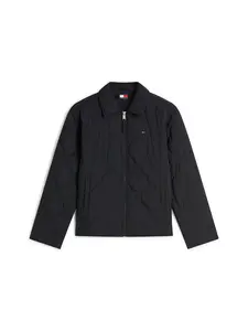 Tommy Jeans Prechodná bunda 'Water Repellent Quilted Relaxed'  čierna