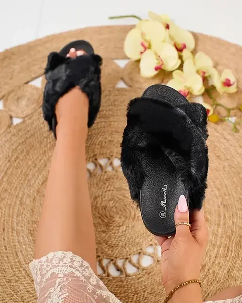 Resti Slippers with fur in black Mashte - Footwear