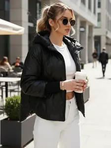 Dámská černá prošívaná bunda