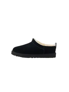UGG Nízke čižmy 'Classic'  čierna