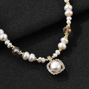 Pearl Pendant Necklaces