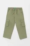 Dětské kalhoty United Colors of Benetton zelená barva, hladké, 4TCGGF02B