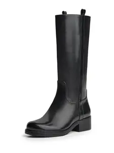 Bershka Čižmy  čierna