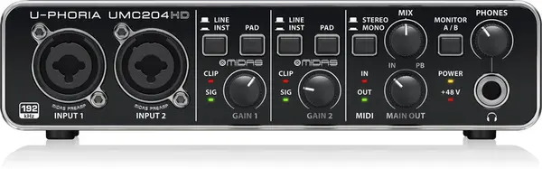 Behringer UMC204HD