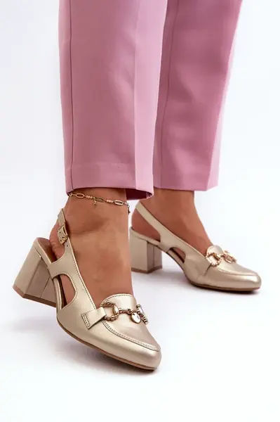 Kožené sandály na podpatku Maciejka