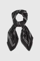 Šátek s příměsí hedvábí Karl Lagerfeld K/SIGNATURE