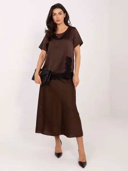 Hnědá halenka s krajkou