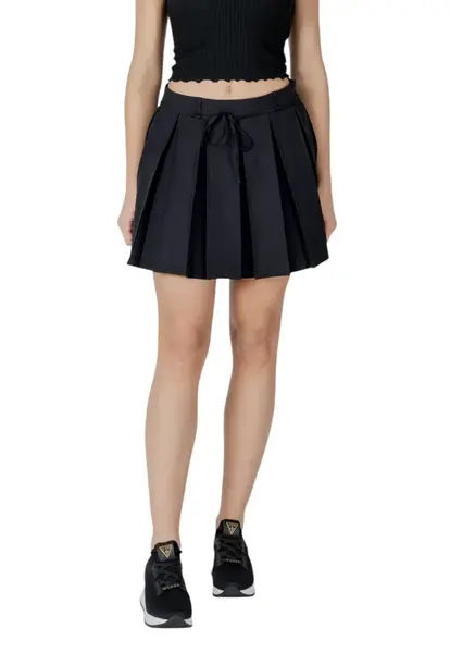 Plisovaná sukňa Only Gonna Donna