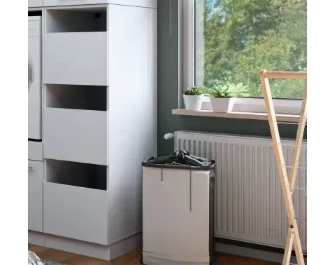 Regál s dvířky Mr. Sauber, 50 cm, bílá