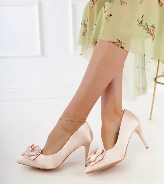 Gemre Béžové saténové lodičky s kvetom Klerita