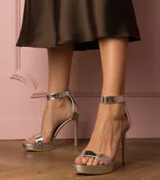 Gemre Silver high heels with embossing Zorin