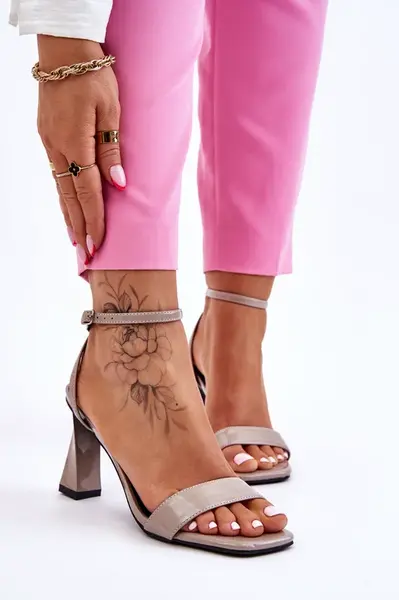 S. BARSKI Maľovaná sivá vysoká pečiatka