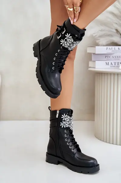 Zateplené Workery Kotníkové Boty S Ozdobným Páskem A Přezkami Černé Viveria