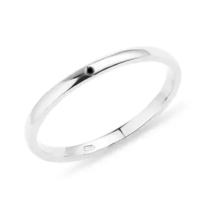 Prsten z bílého zlata s černým diamantem KLENOTA