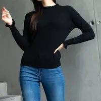 Gemre Black soft sweater decorated with a frill Luel