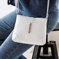 Dámska kožená crossbody kabelka Italia Marlen - biela