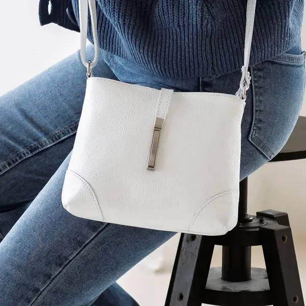 Dámska kožená crossbody kabelka Italia Marlen - biela