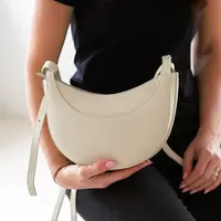 Dámska kožená crossbody kabelka Italia Apolen - béžová