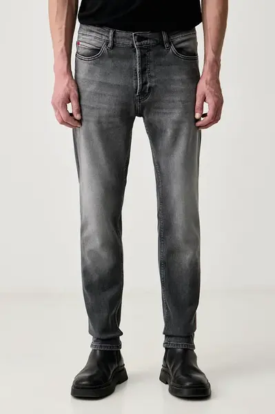 HUGO  rifle tapered pánske