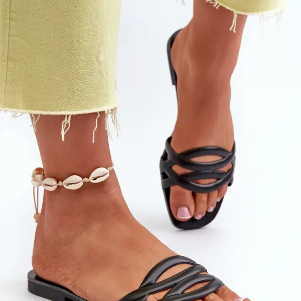 Boto Dámské sandály z eko kůže na ploché podrážce černé Moldela