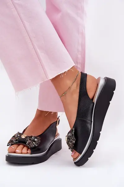 Dámské kožené sandály na klínu s mašlí Zazoo 1882 černé